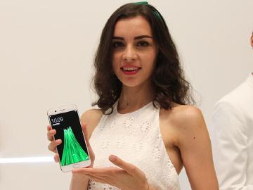 前後2000萬畫素鏡頭規格 OPPO R11與R11 Plus發表